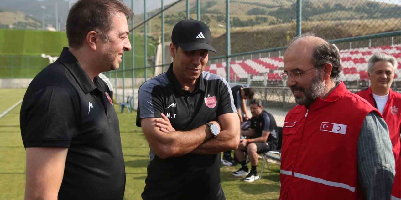 Kızılay’dan Palandöken’de kamp yapan takımlara tatlı jesti