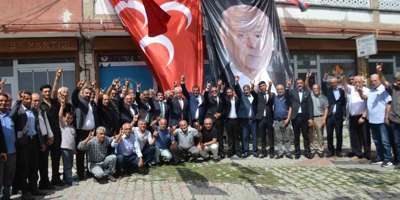 MHP Bulanık İlçe Kongresi yapıldı: Zafer Yıkılmaz güven tazeledi