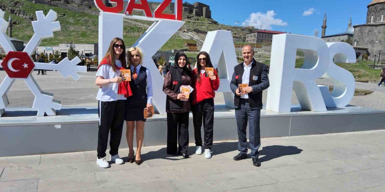 Kars’ta kadına yönelik şiddetle mücadele için sahada bilgilendirme çalışmaları sürüyor