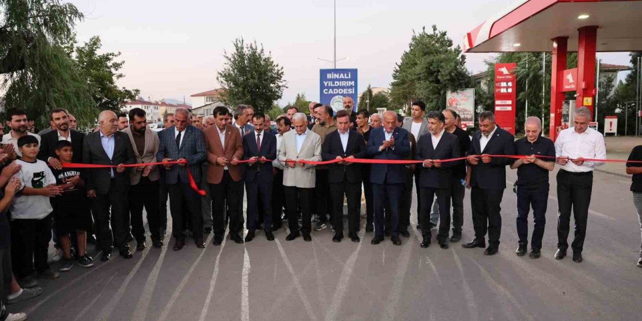 Çayırlı’da Binali Yıldırım Caddesi hizmete açıldı