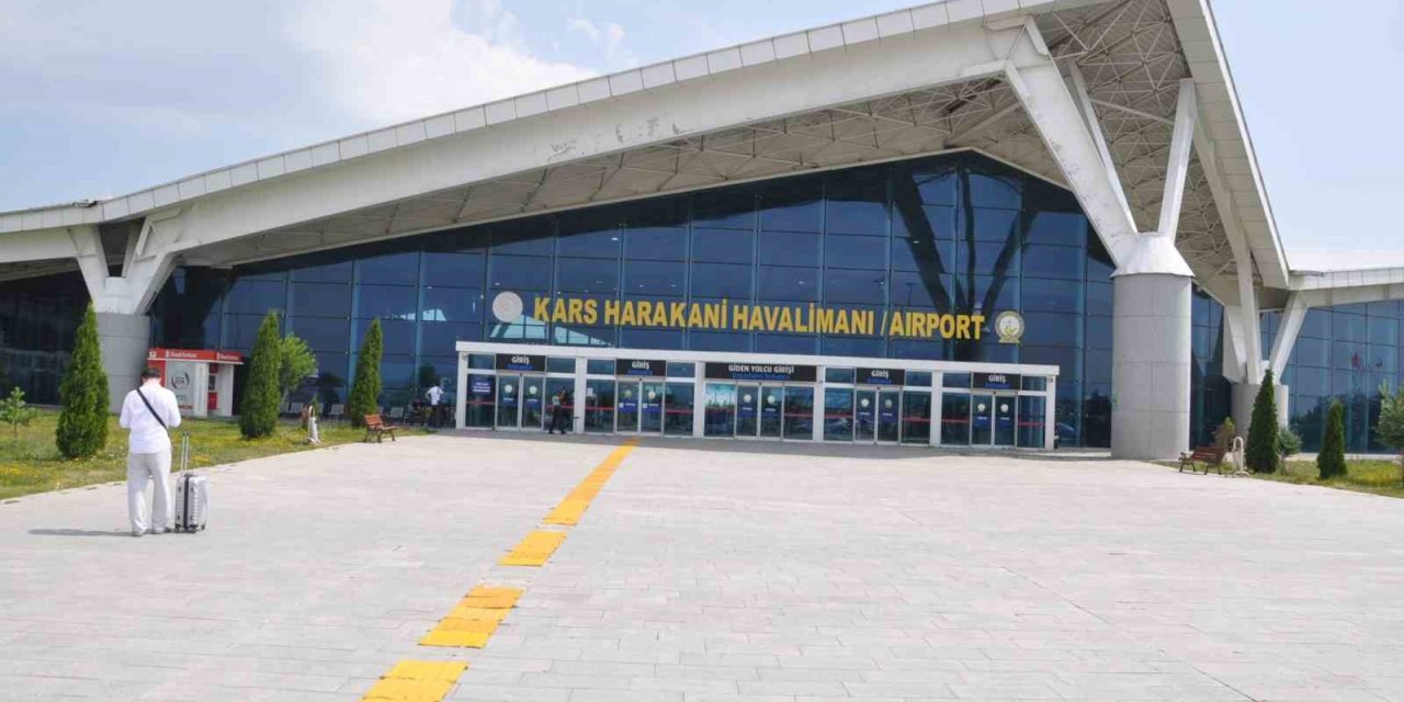 Kars Harakani Havalimanı’nda yolcu trafiği artıyor: İlk 6 Ayda 307 bin 797 yolcuya hizmet verildi