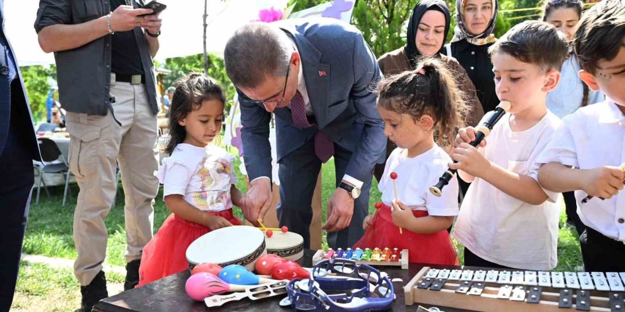 Vali Baruş, Oltu’da ADEM dönem sonu sergisinin açılışını yaptı