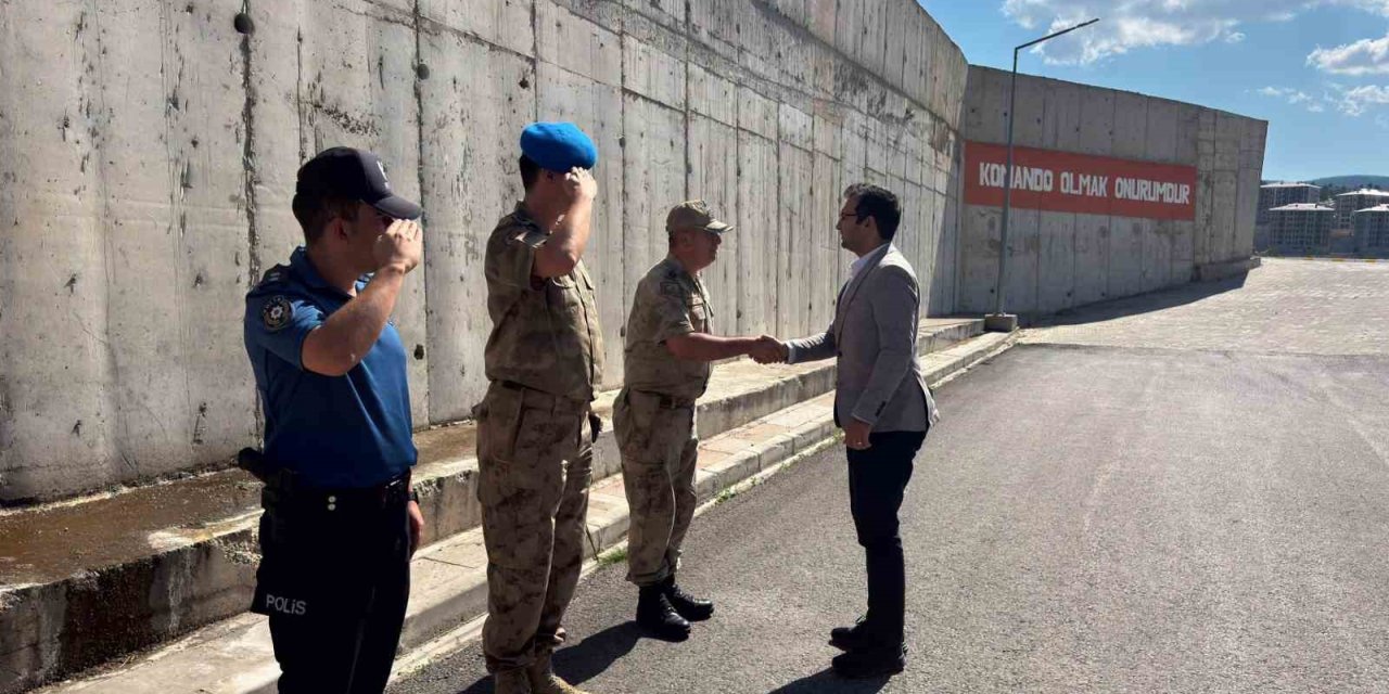 Komando Taburunda güvenlik değerlendirmesi