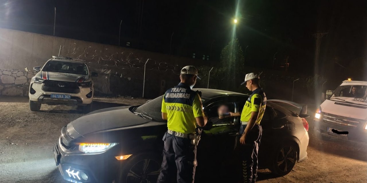 Diyadin’de trafik denetimlerinde 28 araca 260 bin 750 lira ceza