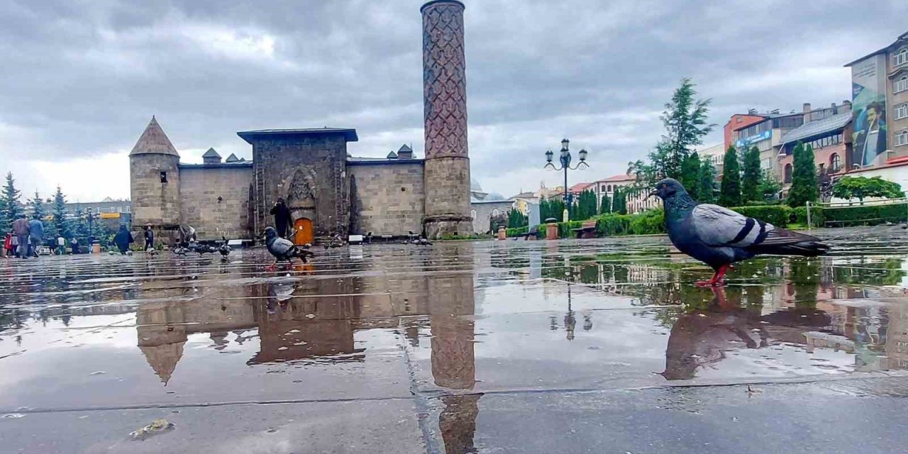 Meteoroloji’den Erzurum ve Ardahan için kuvvetli yağış uyarısı