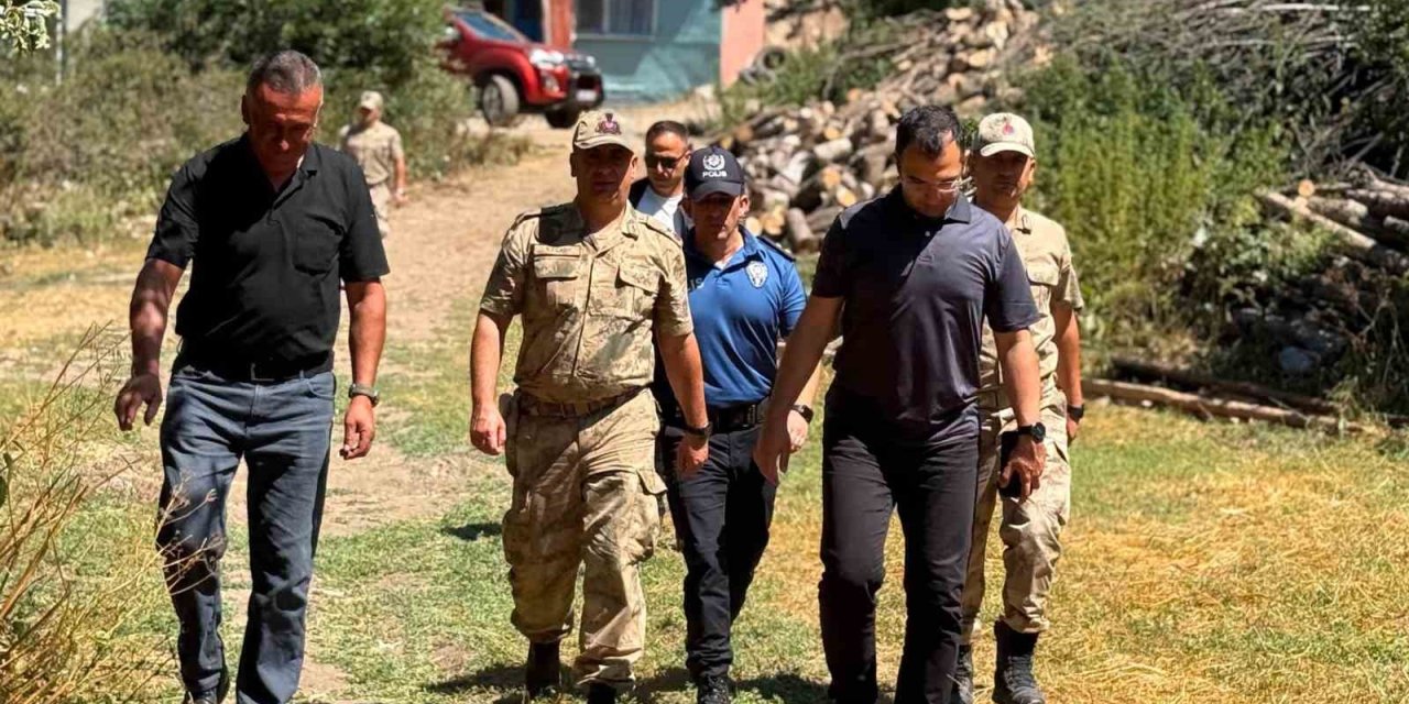 Refahiye Kaymakamı Taşkıran köy ziyaretlerinde vatandaşların taleplerini dinledi