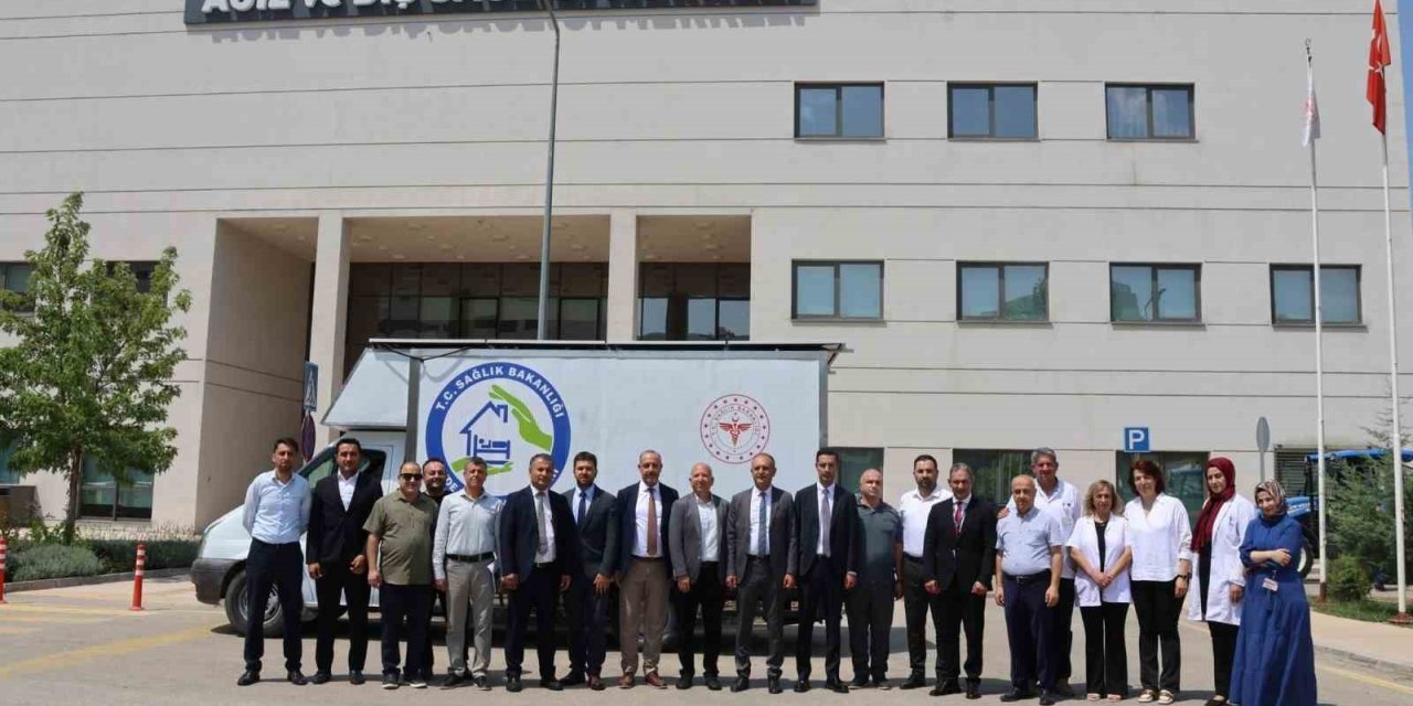 Elazığ’da Mobil Ağız ve Diş Sağlığı Aracı, sağlık hizmetlerine erişimi kolaylaştıracak