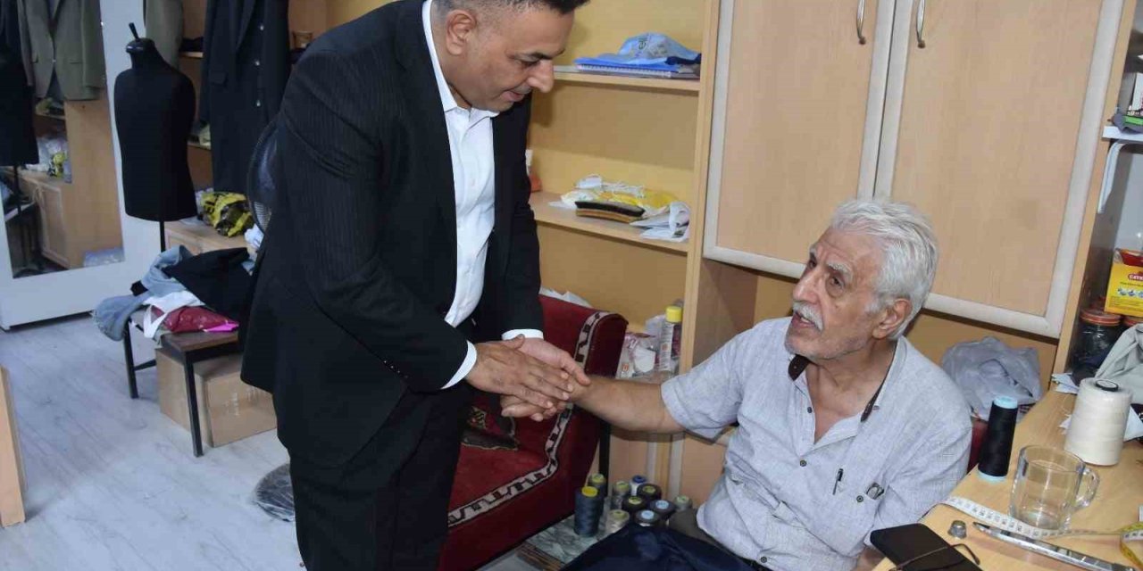 Başkan Sadıkoğlu, işyerine kavuşamayan esnafın sesi oldu