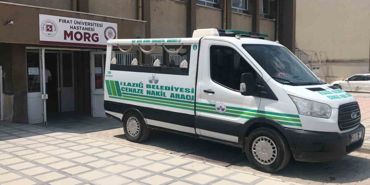 Elazığ’da trafik kazası: 2 ölü