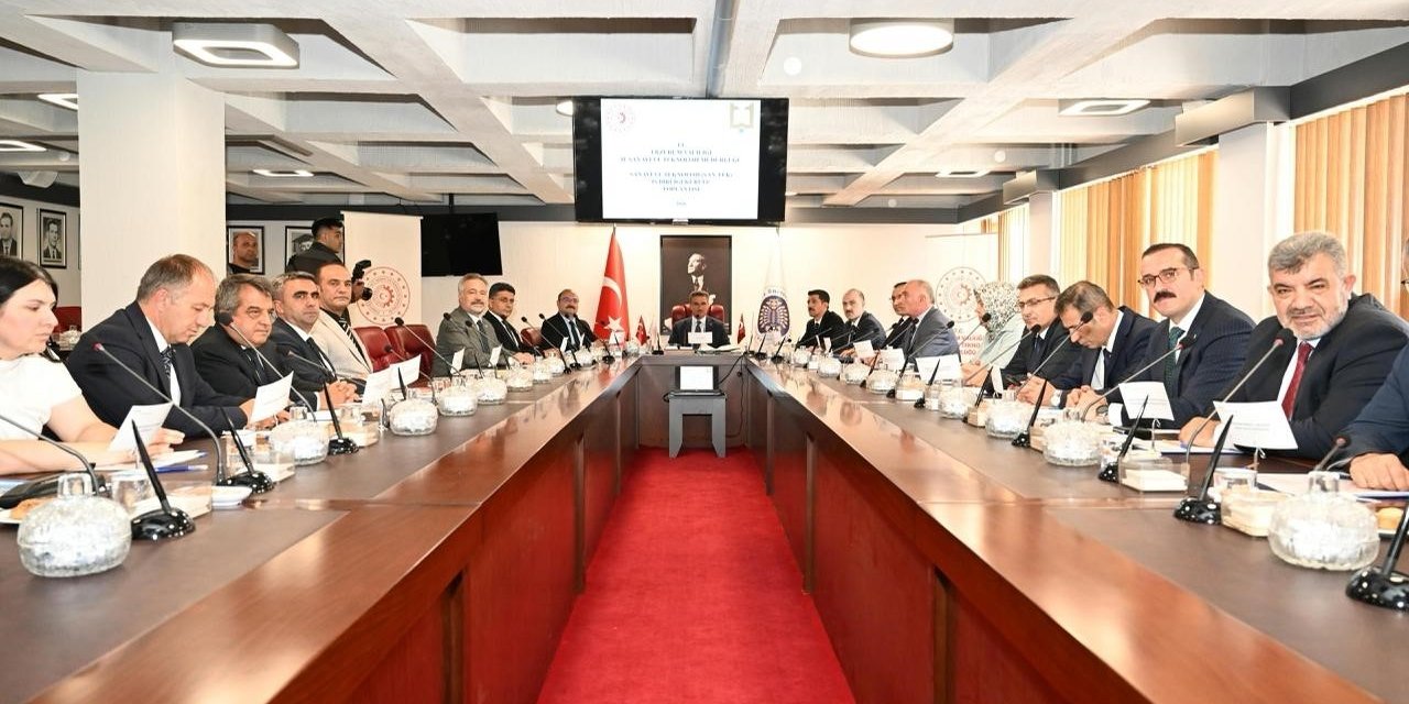 Başkan Özakalın, Sanayi ve Teknoloji İş Birliği Kurulu (SANTEK) toplantısına katıldı