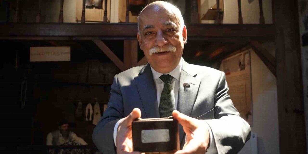 İlk kumbarasıyla başlayan koleksiyon tutkusu 65 yaşında sergiye dönüştü