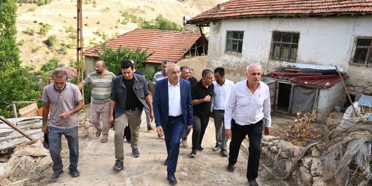 Başkan Sami Er, sel felaketinin yaşandığı Kocaözü’nü ziyaret etti