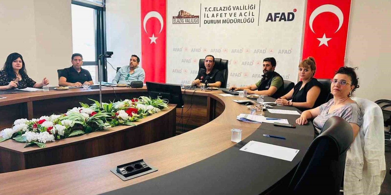 Elazığ’da afet risklerinin azaltılmasına yönelik çalışmalar ele alındı
