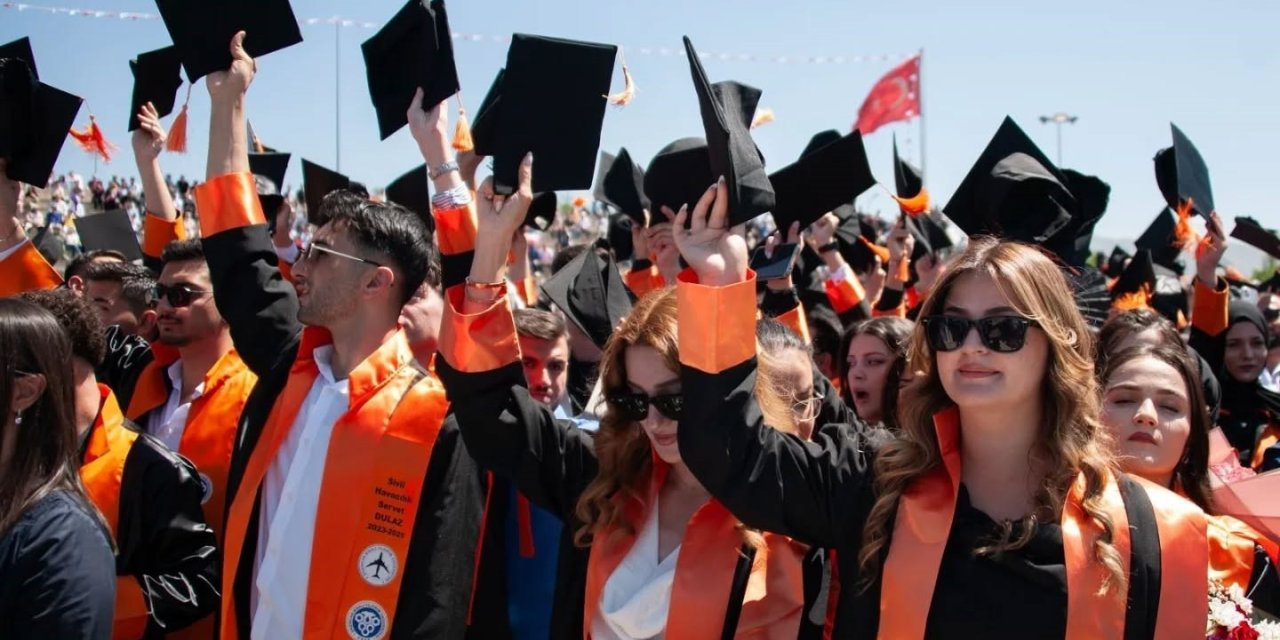 EBYÜ’ye 4 bin 148 yeni öğrenci