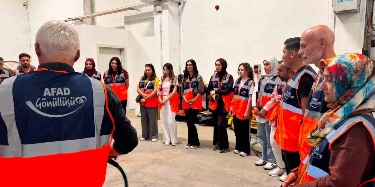 Elazığ’da AFAD gönüllülerine hafif arama ve kurtarma eğitimi