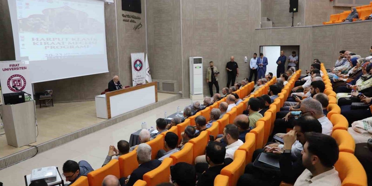 Fırat Üniversitesi’nde "Harput Klasik Kıraat Meclisi Programı" düzenlendi