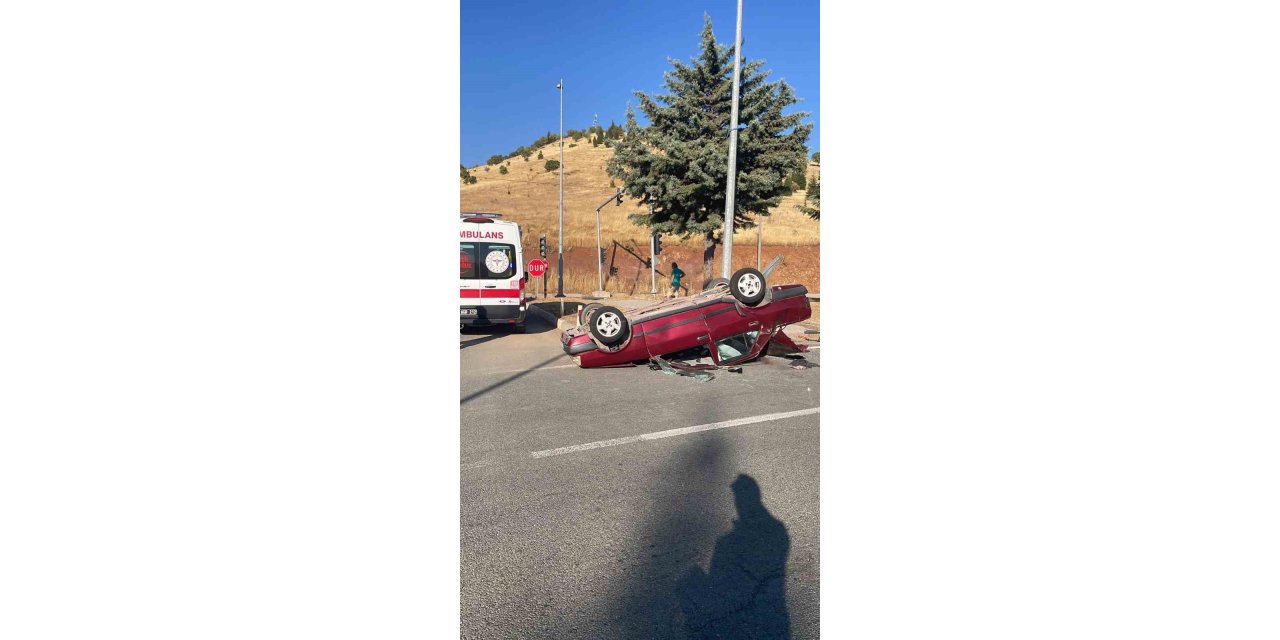 Elazığ’da kaza yapan Tofaş takla attı: 3’ü çocuk 7 yaralı
