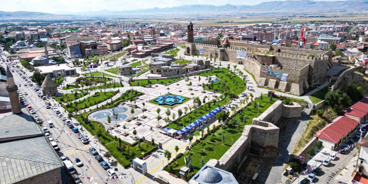 Başkan Sekmen: "Erzurum, her alanda zirveye doğru ilerliyor"