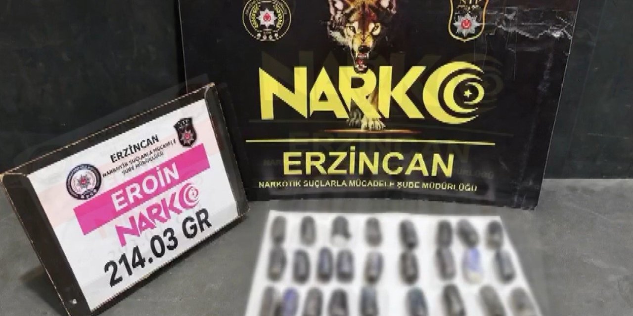 Mide ve bağırsaklarında 1 kilo 99 gram eroin taşıdılar