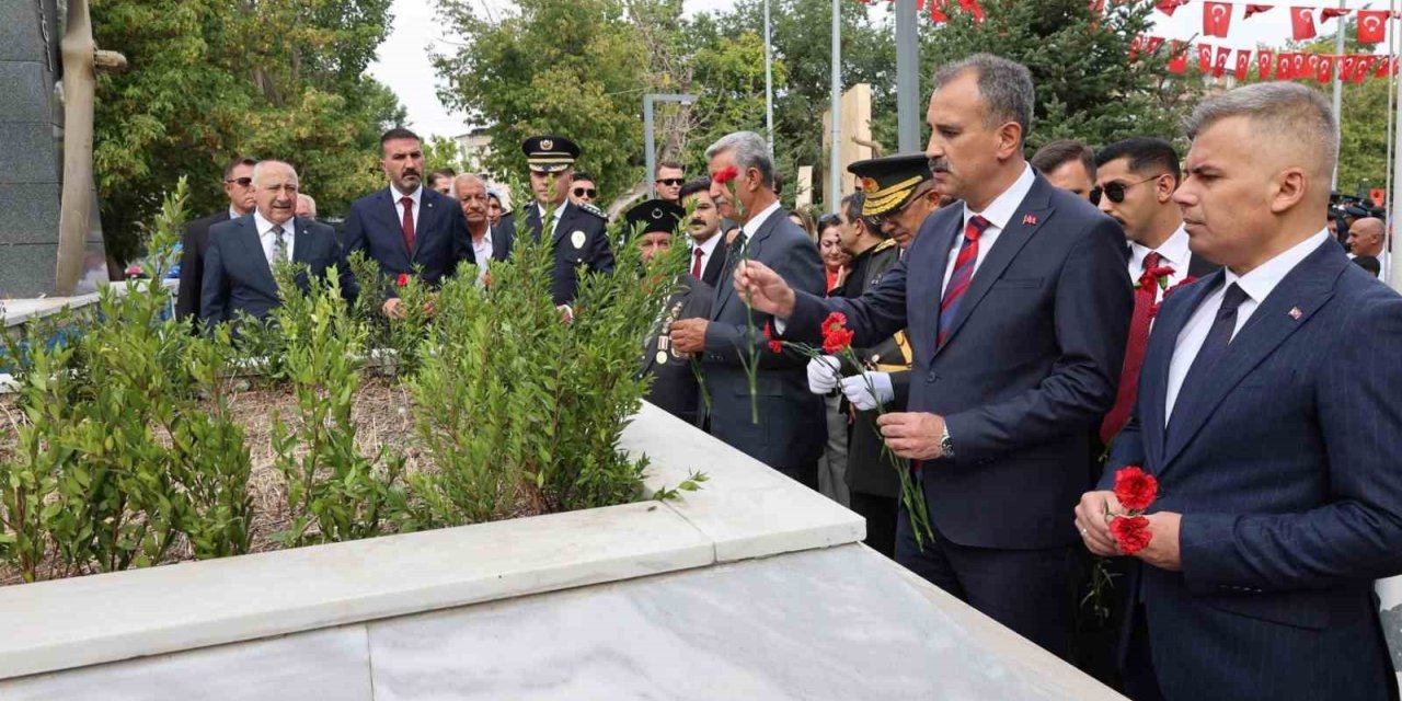 Ağrı’da Büyük Taarruz’un 104’üncü yılı coşkuyla kutlandı