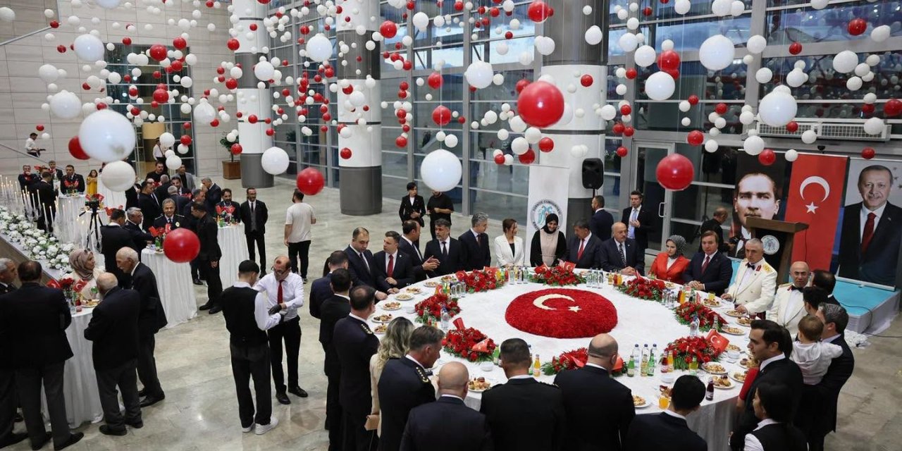 Erzincan’da 30 Ağustos Zafer Bayramı resepsiyonu düzenlendi