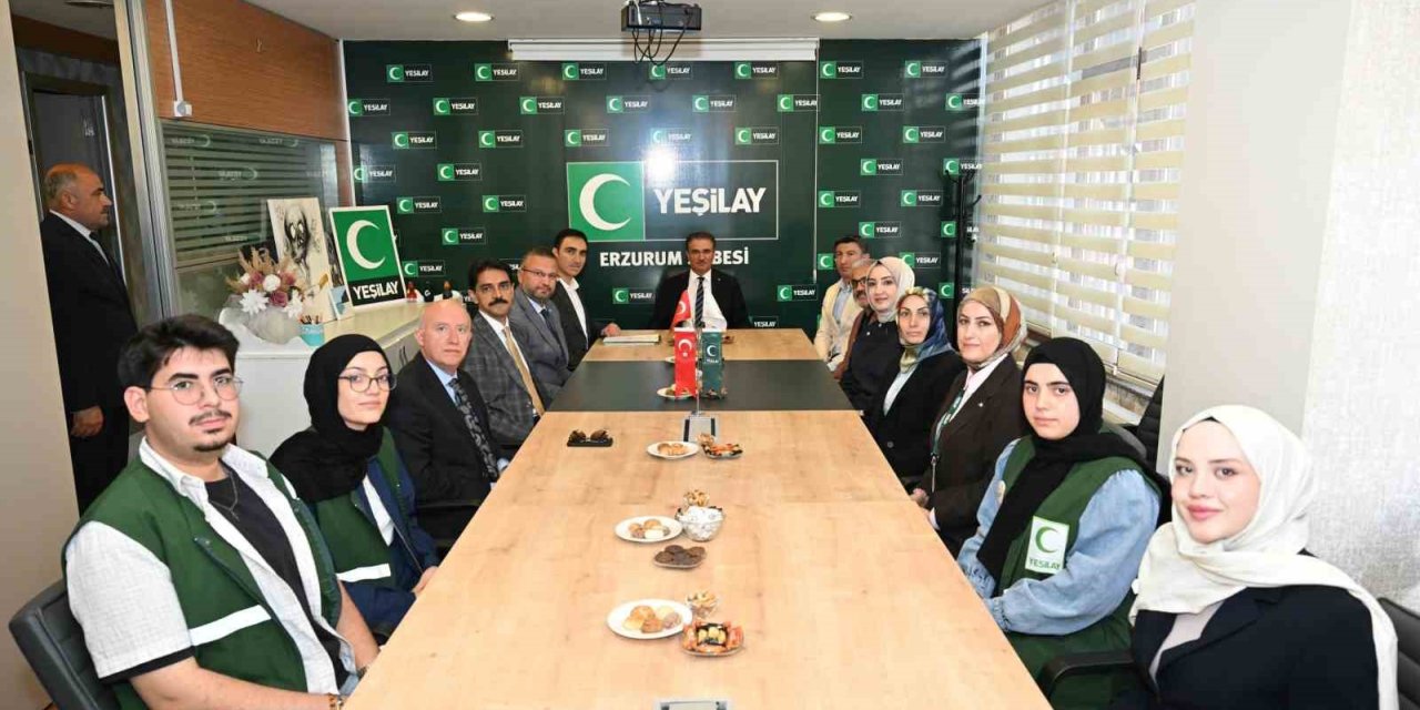 Yeşilay Erzurum Şubesi faaliyetlerde Türkiye 1’incisi oldu
