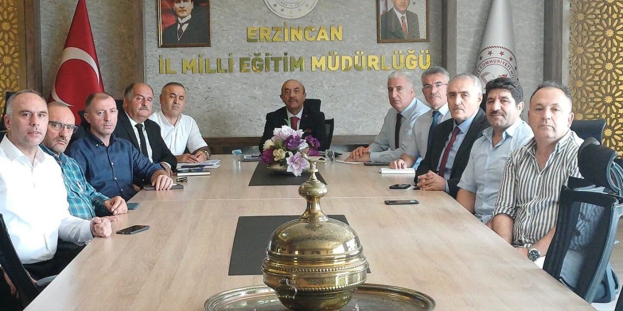 Erzincan’da imam hatip okullarının yöneticileriyle yeni eğitim öğretim yılı toplantısı yapıldı