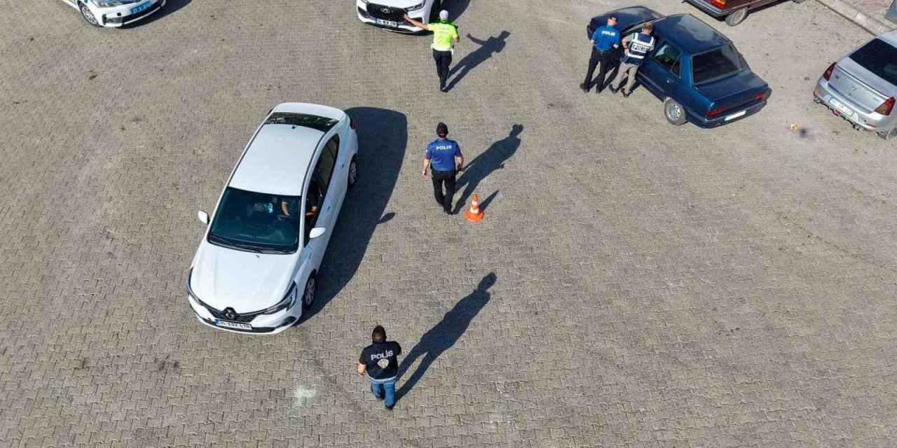 Alacakaya’da emniyet ekiplerinden geniş kapsamlı şok uygulama