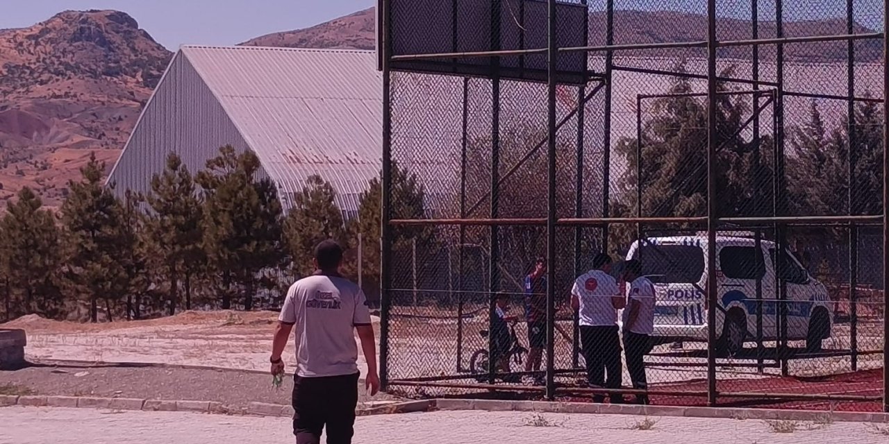 Malatya’da sulama havuzuna düşen traktörün sürücüsü ağır yaralandı