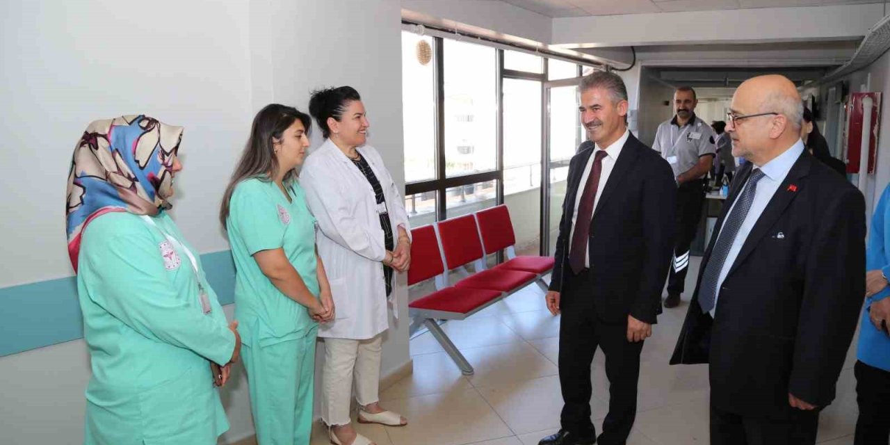 Erzurum İl Sağlık Müdürü Meral saha çalışmalarına yoğunlaştı