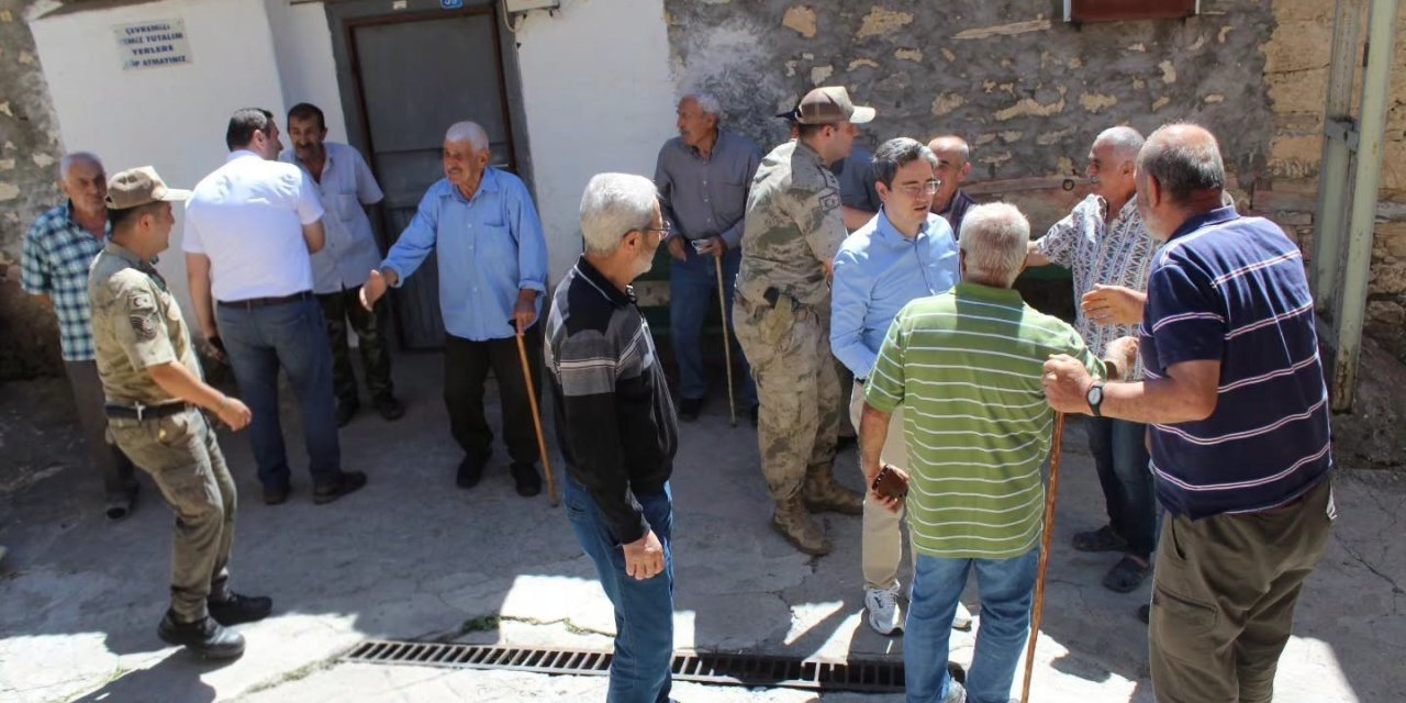 Kemaliye Kaymakamı Arıkan, Yıldızlı köyünü ziyaret etti