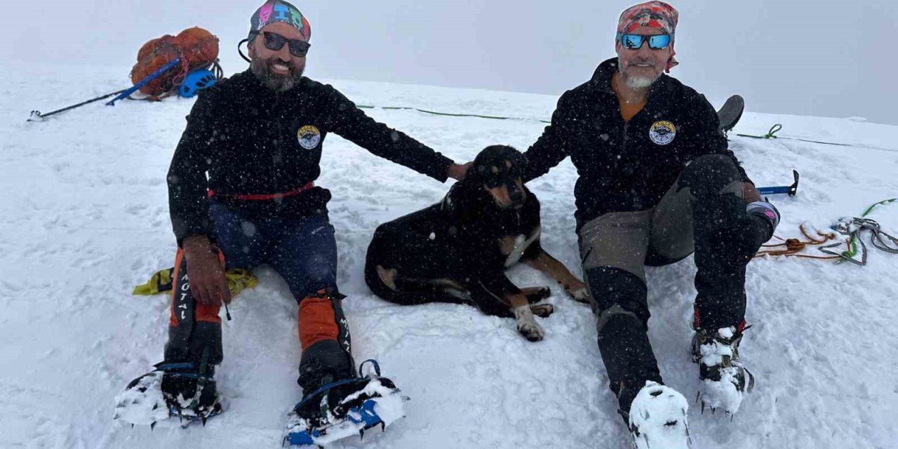 Vanlı dağcılardan iki günde iki dev zirve