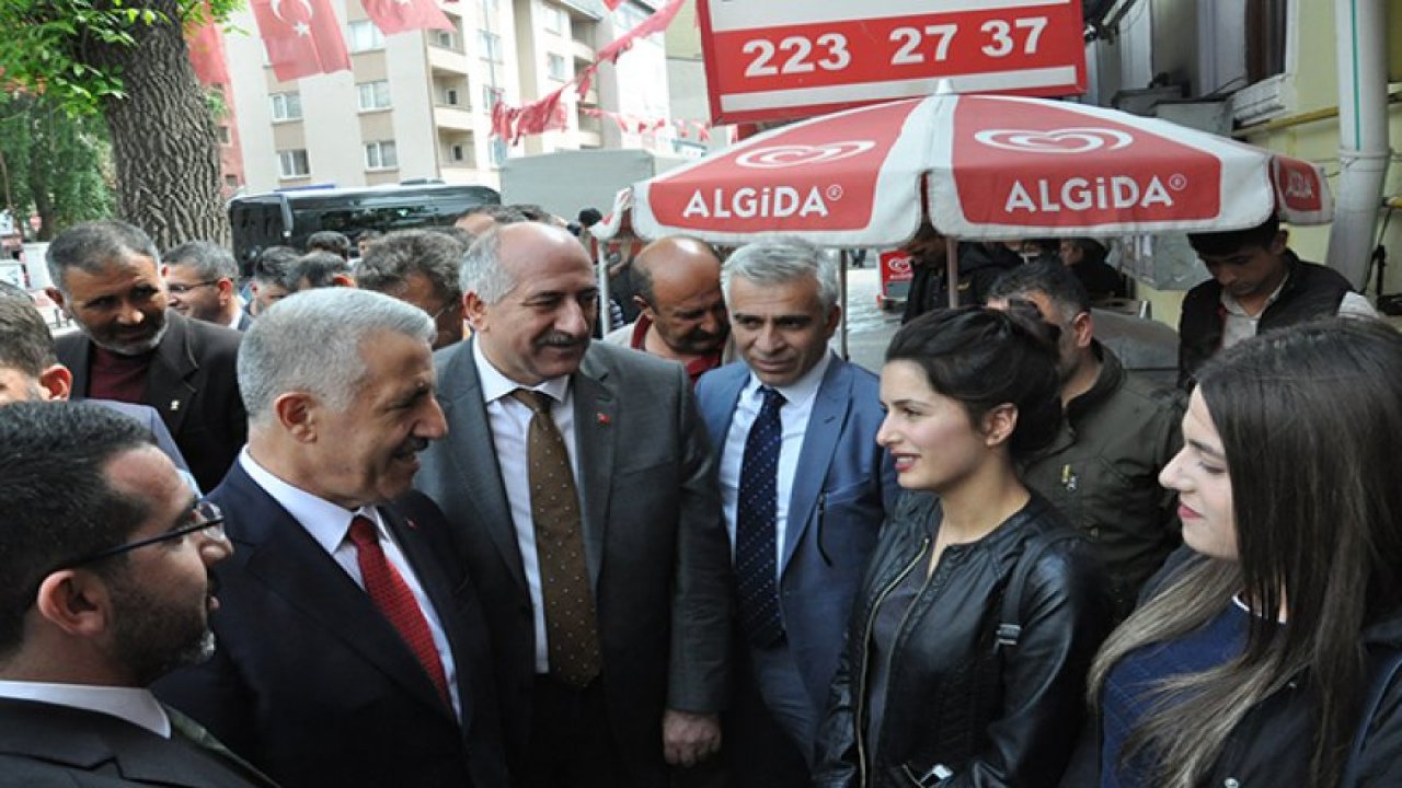 Bakan Arslan’a sevgi seli!