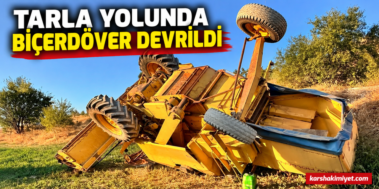 Tarla Yolunda Biçerdöver Devrildi