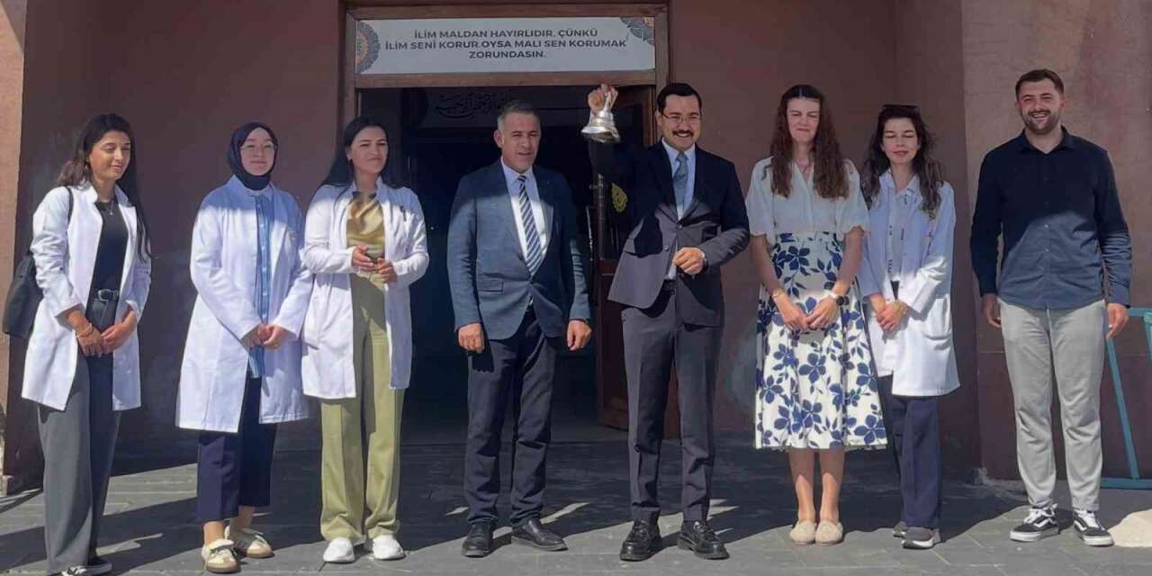 Akyaka’da ilk ders zili kaymakam Demirtaş’tan: Yeni eğitim yılı başladı