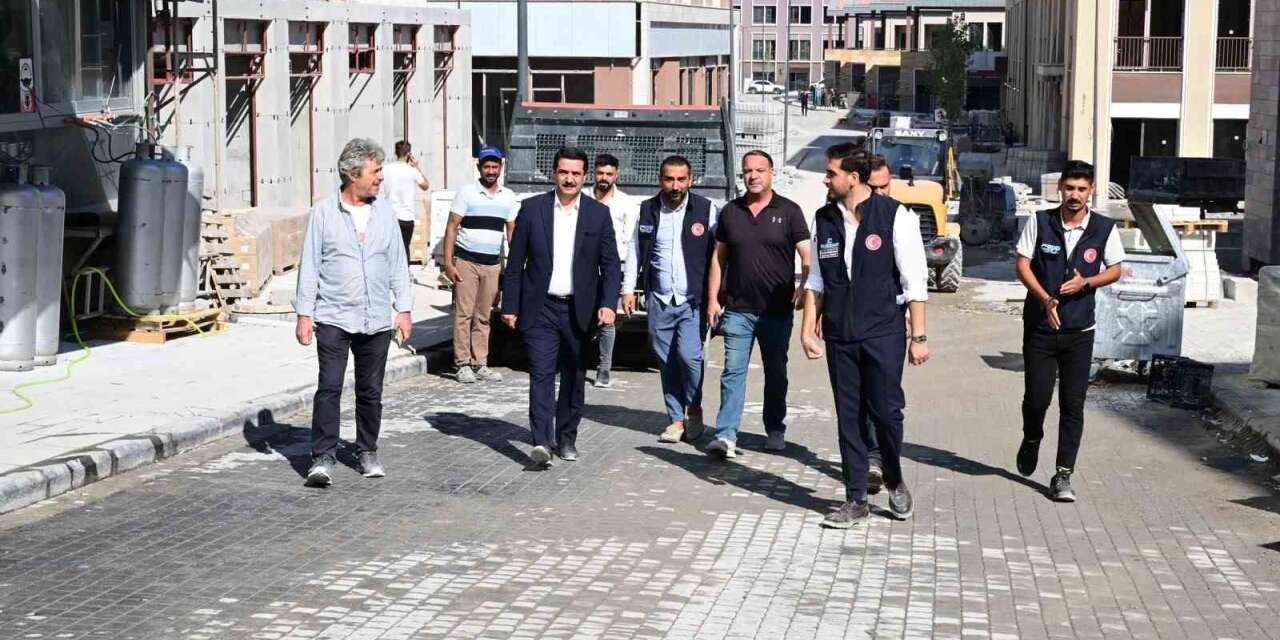 Başkan Taşkın’dan ’Şemsiye Sokak’ müjdesi