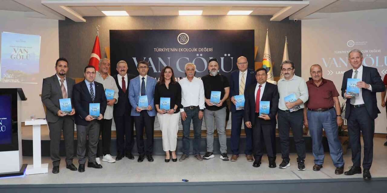 Van TSO tarafından Van Gölü’nün kimliği çıkarıldı