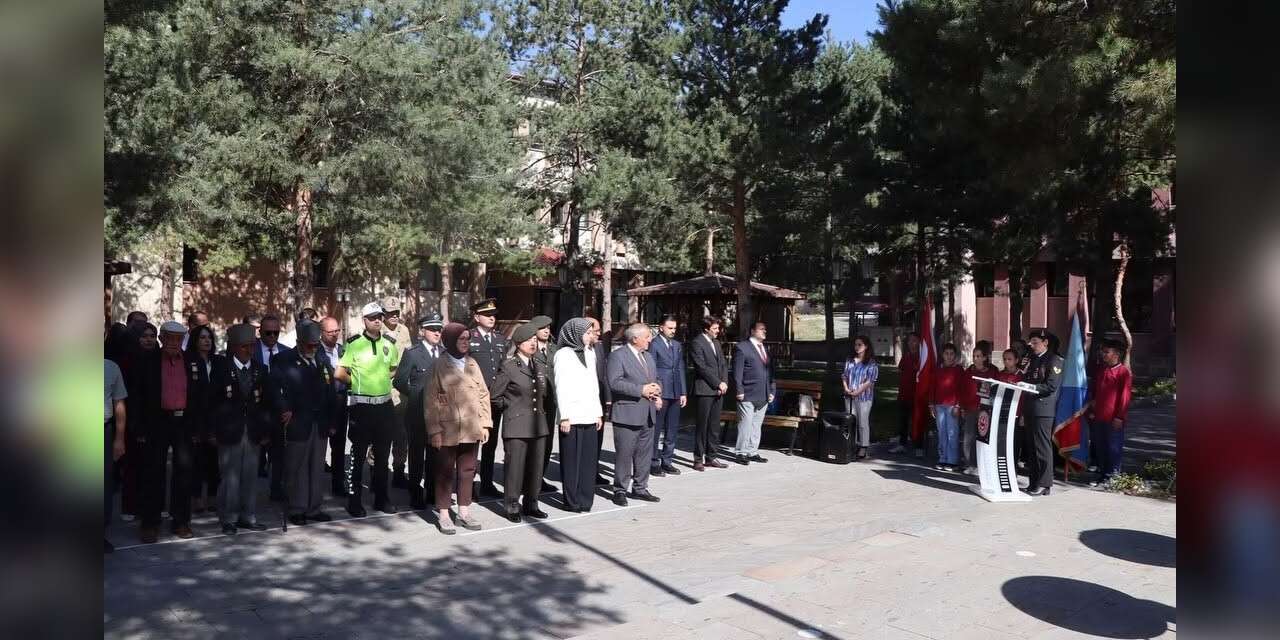 Tercan’da Gaziler Günü dolayısıyla tören düzenlendi