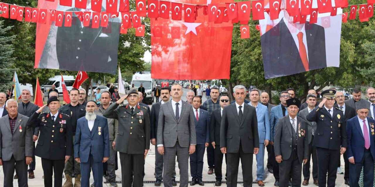 Ağrı’da Gaziler Günü dolayısıyla tören düzenlendi