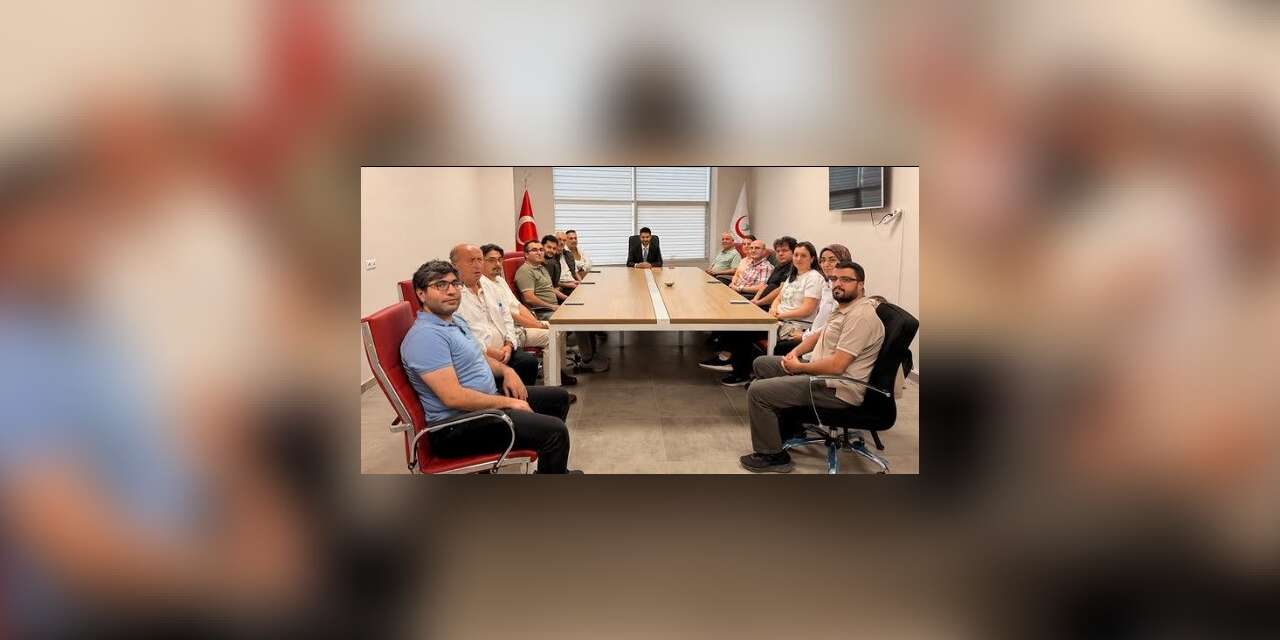Dahiliye kliniğinde değerlendirme toplantısı yapıldı