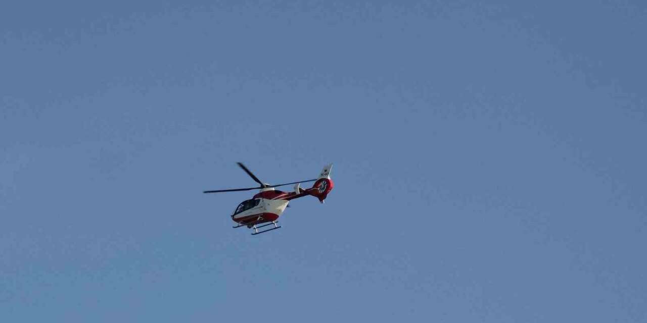 Bahçesaray’da perikardit hastası helikopter ambulansla Van’a sevk edildi