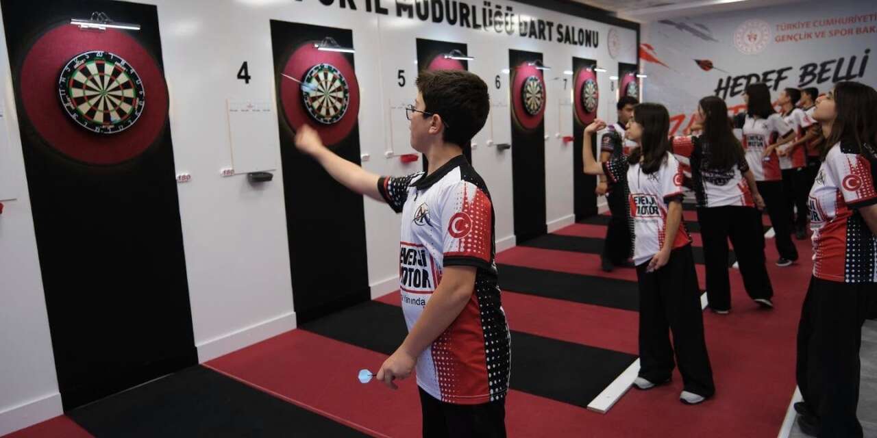 Erzincan’da 2026 Şehit Eren Bülbül Türkiye Dart Şampiyonası başladı