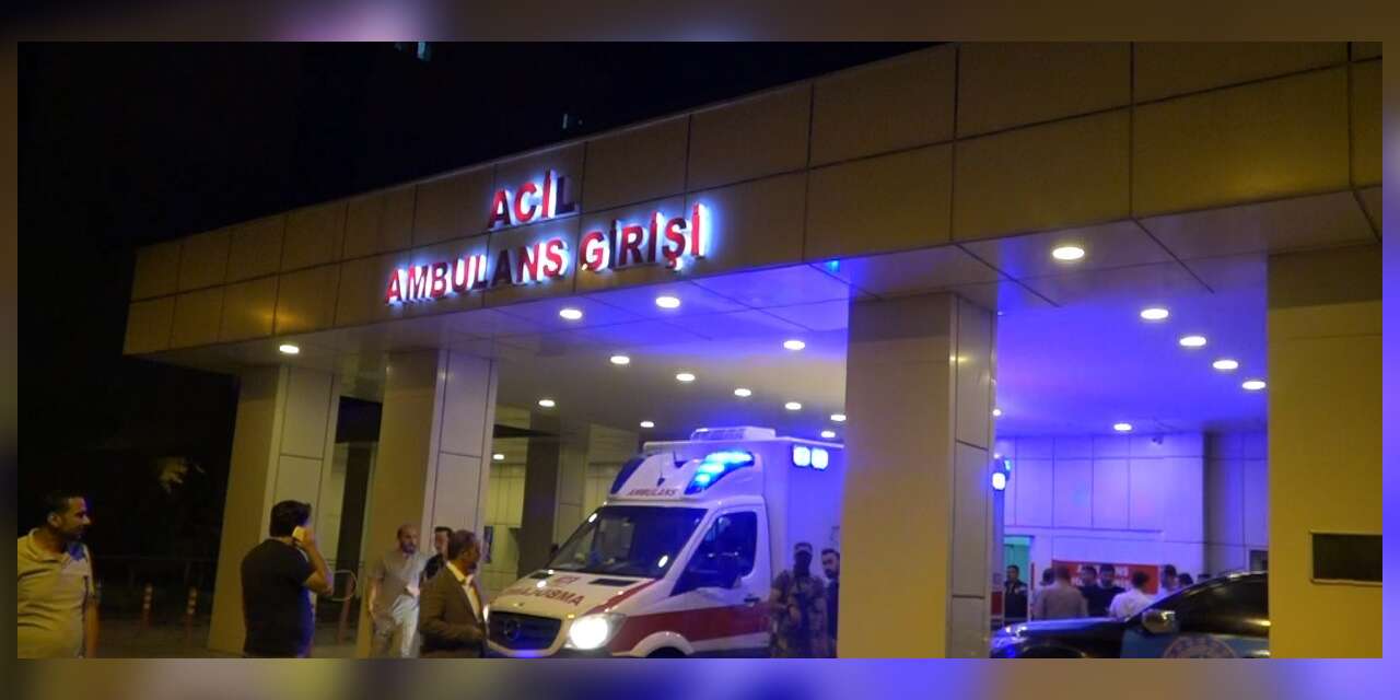 Erciş’te takla atan otomobilin sürücüsü ağır yaralandı