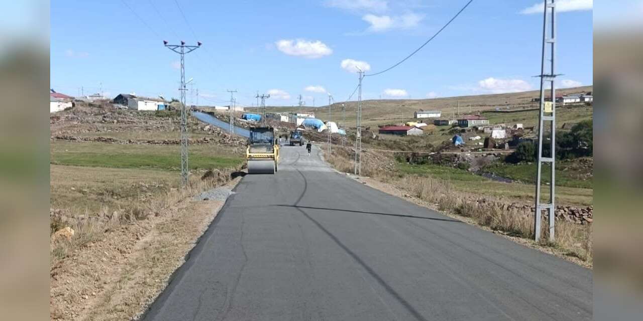 Susuz’da SSB Beton yol çalışması başladı