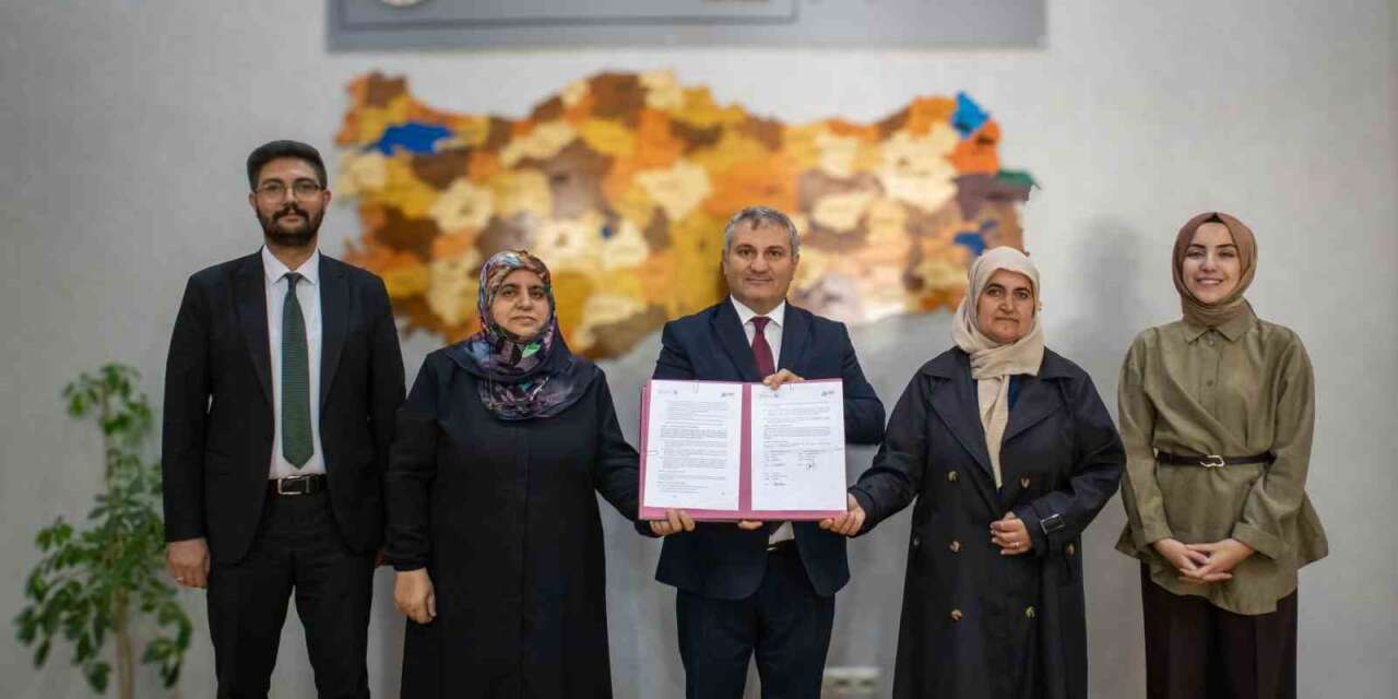 SERKA’dan Sarıkamışlı kadınların çikolata üretimine destek