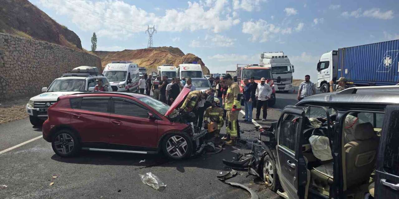 Bingöl’de trafik kazası: 6 yaralı