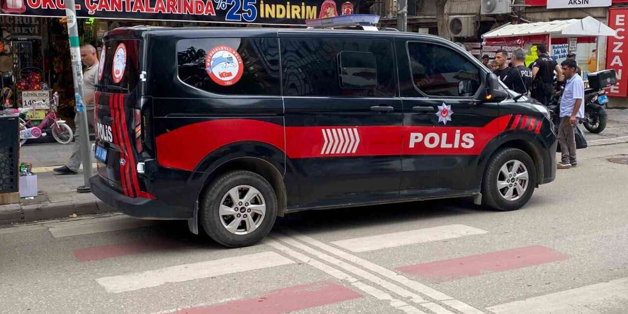 Elazığ’da bıçaklı kavga: 2 yaralı