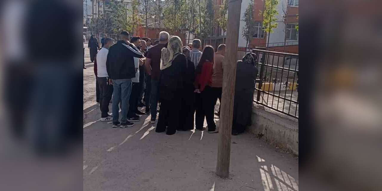 Van’da silahlı öğrenci alarmı