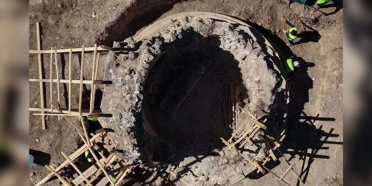 Kemah’ta tarihi Sultan Melik Türbesi’nde restorasyon çalışması başlatıldı