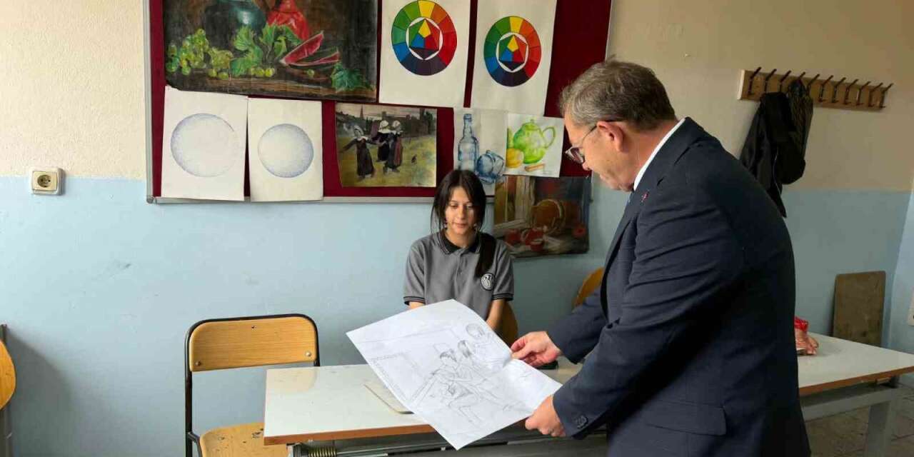 Vali Polat, Güzel Sanatlar Lisesi’nde öğrencilerle buluştu